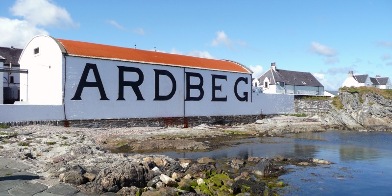 You are currently viewing Ardbeg launches £1m fund to support Islay community