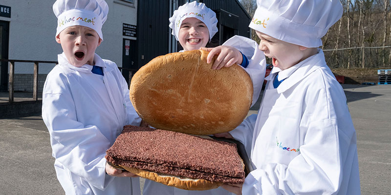 You are currently viewing We hae meat marks Square Sausage Day with record-breaking slice